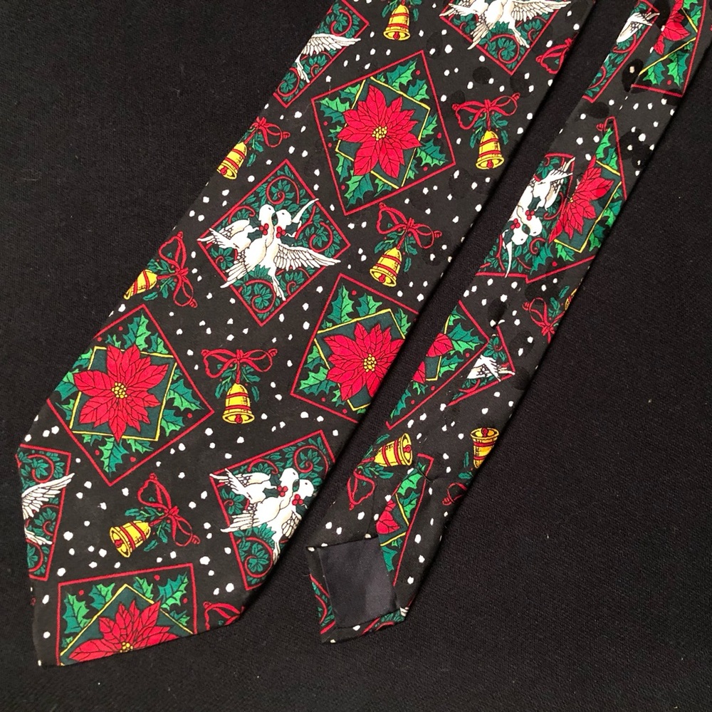 Tie One On offers Holiday 100% Silk Tie by Addiction